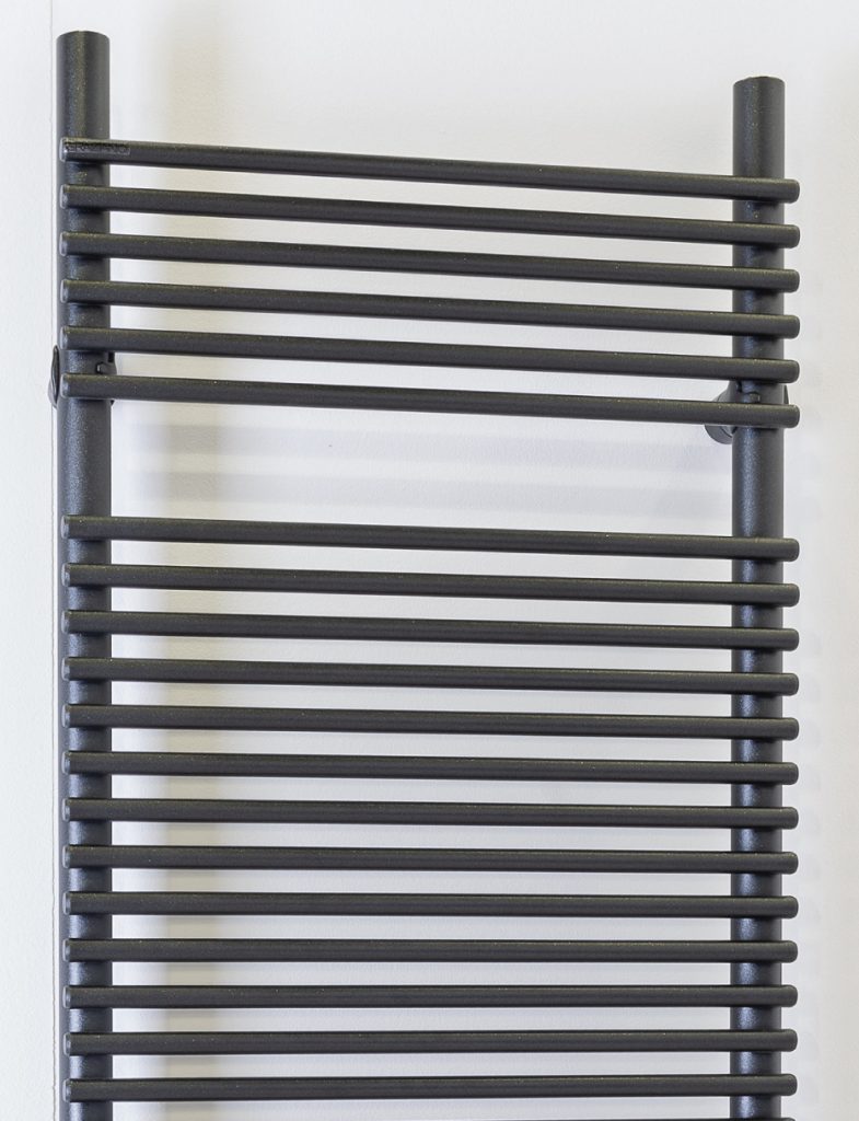 sèche-serviettes verticale blanc coloré city v graziano radiators