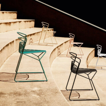 sedia in tondino verniciata verde nero ribelle luxy