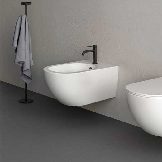 bidet sospeso ceramica bianco colorato pin nic design