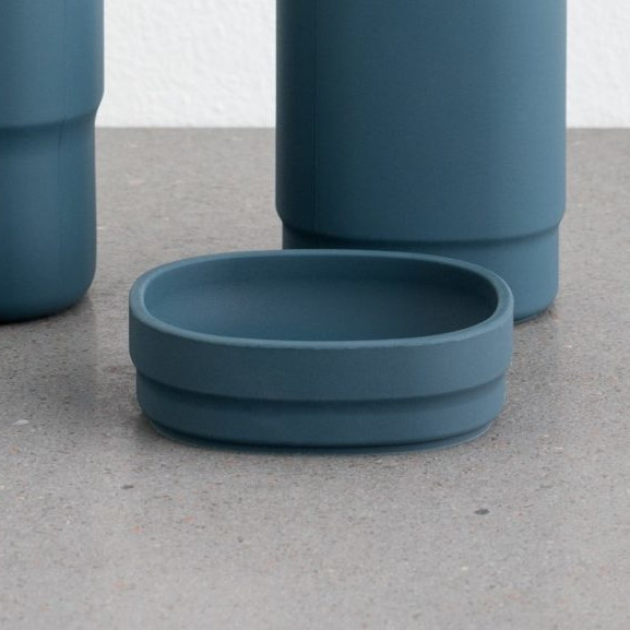 geelli curvy colored polyurethane gel soap dish