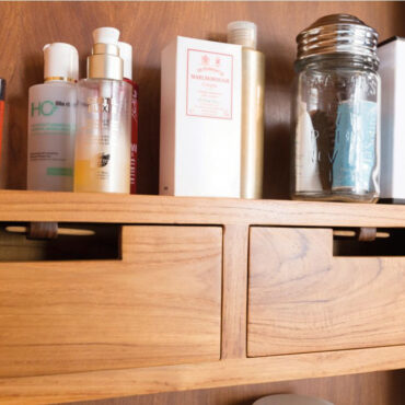 mobile contenitore teak dettaglio puro mirror cabinet cipì