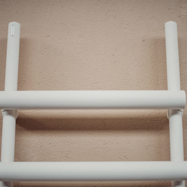 termoarredo bagno acciaio bianco dettaglio introverso graziano