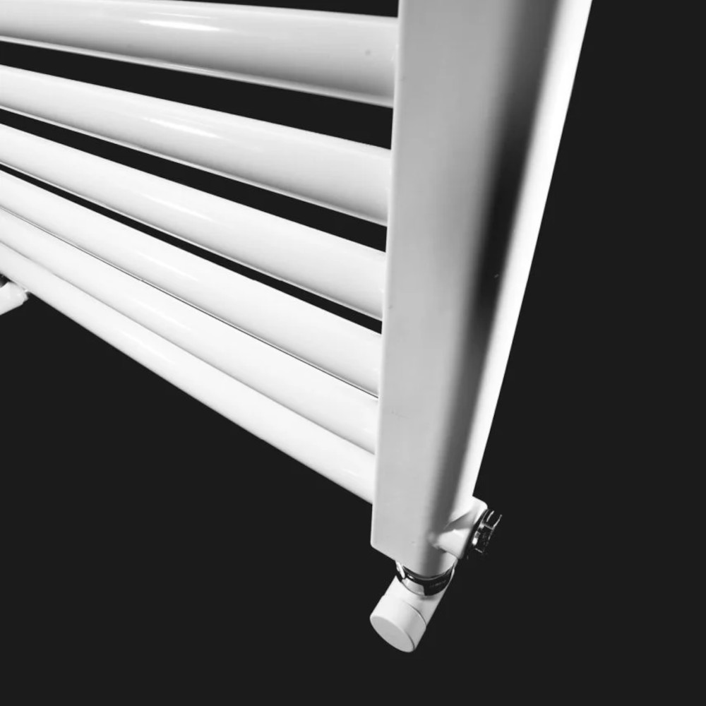 scaldasalviette idraulico design dettaglio valvola bianco cambio deltacalor