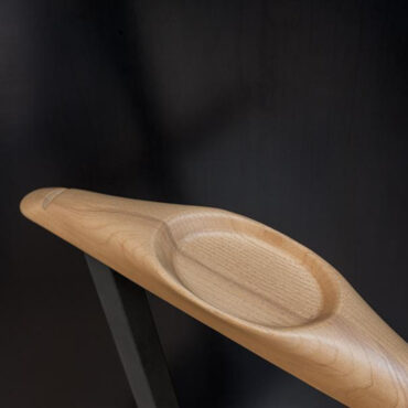 indossatore da camera metallo legno dettaglio gruccia charlie compar