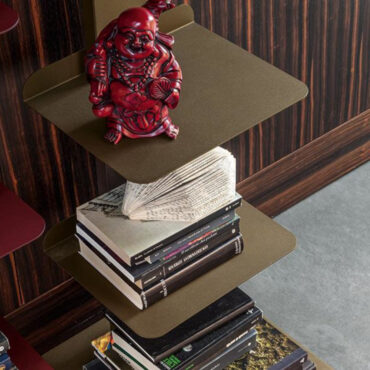 libreria in metallo con ripiani dettaglio step compar