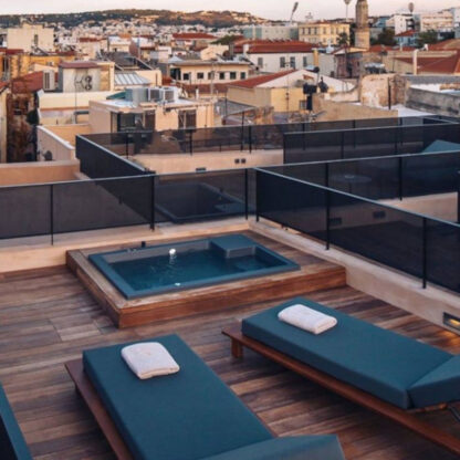 minipiscina con idromassaggio blu cromoterapia aura sthatus