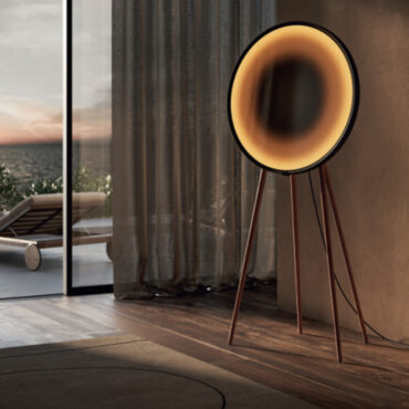 specchio tondo telaio nero luce led accesa ghost mirror foggy freestanding vanità e casa